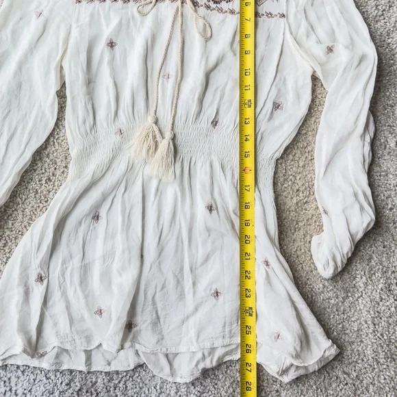 Fate Embroidered White Boho Blouse Size Small - Picture 11 of 14